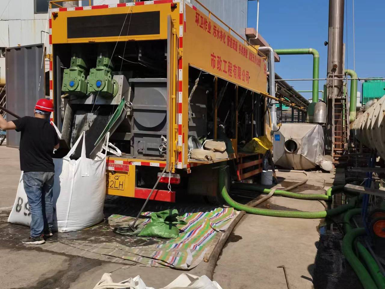 汝城淤泥压干处理